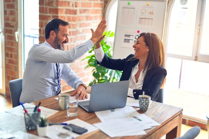 Parceria comercial entre empresas